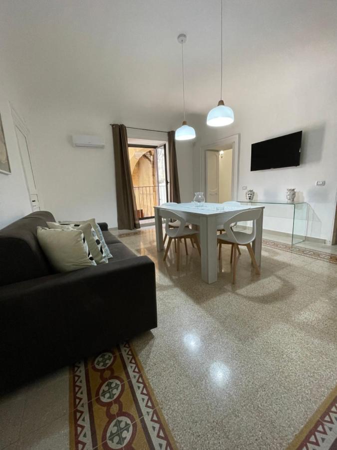 Apartament Dimora Sant Agostino Luxury Maximum Theater Palermo Zewnętrze zdjęcie